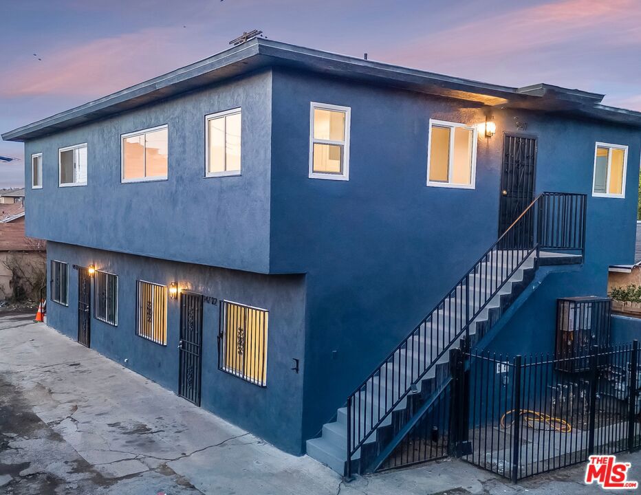 main property photo 7