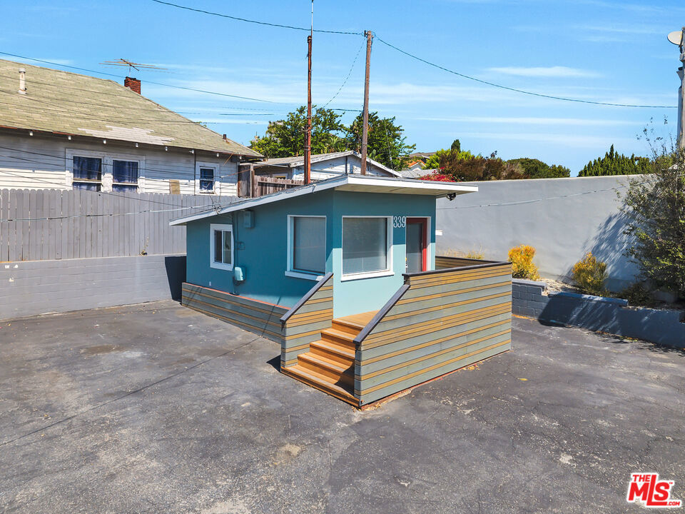 main property photo 3