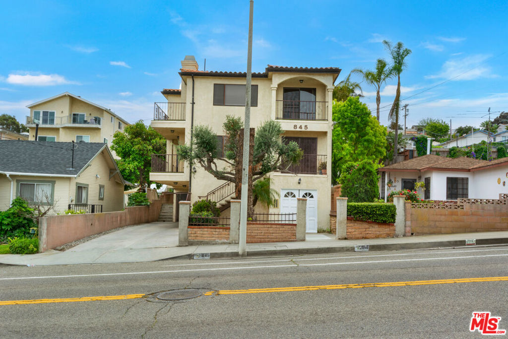 main property photo 50
