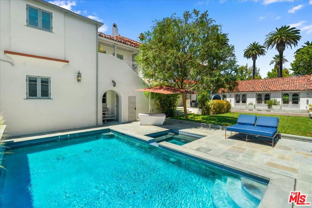 main property photo 35