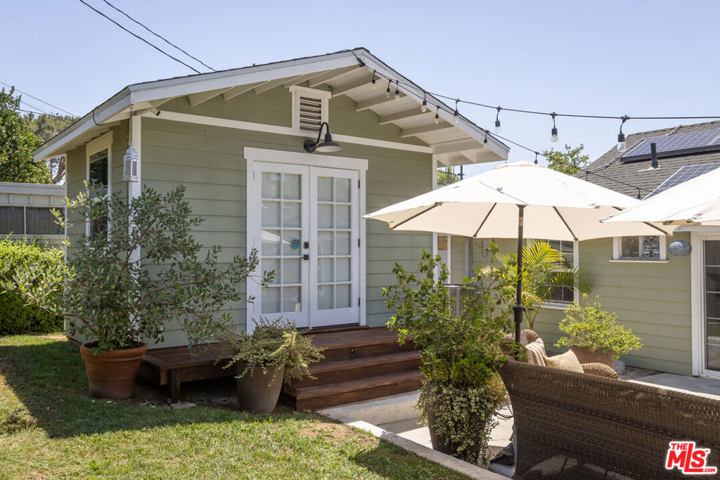 main property photo 40