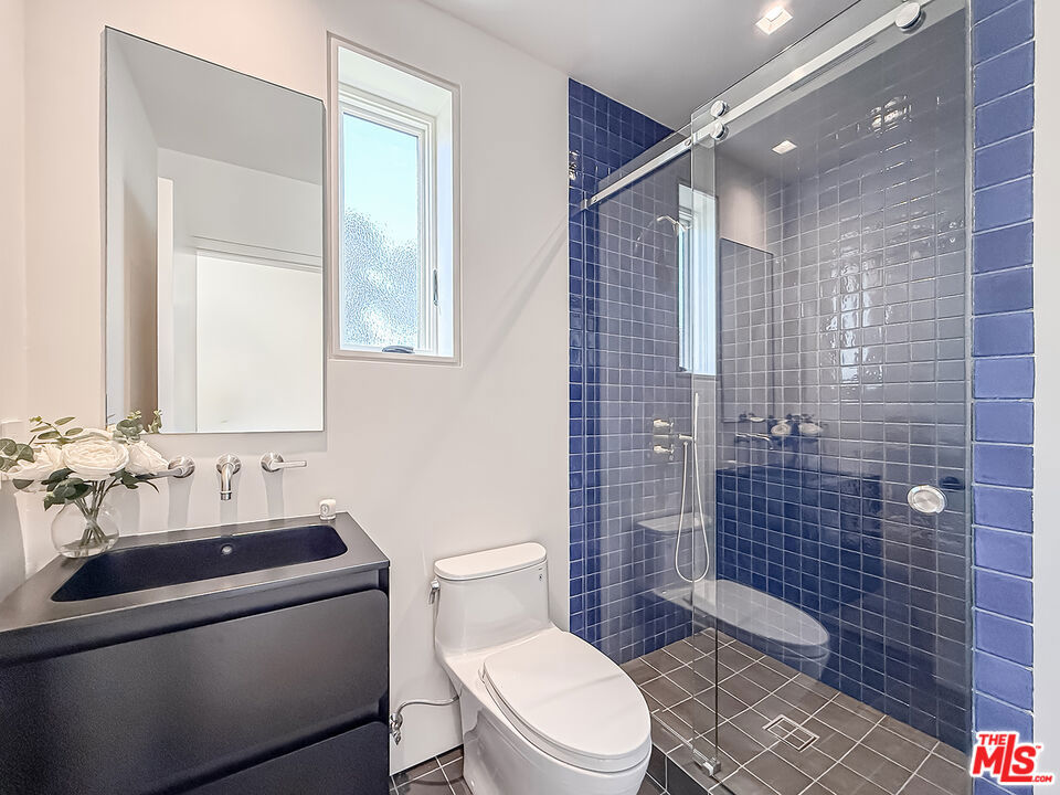 main property photo 64