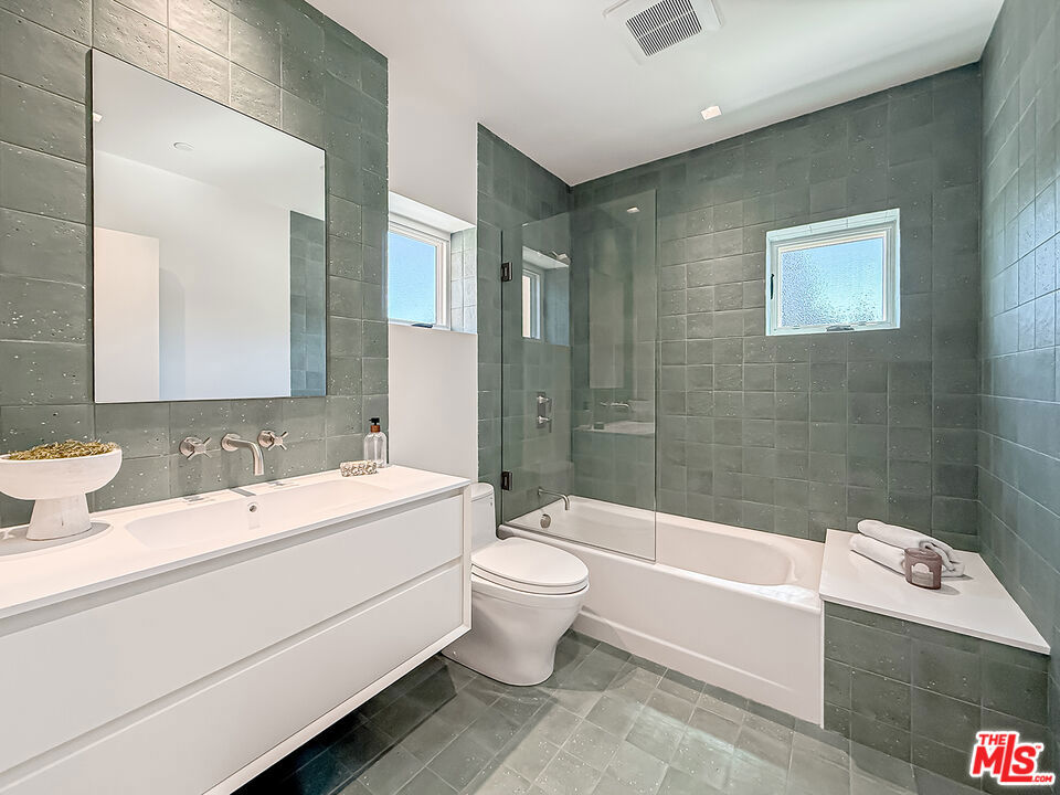 main property photo 67