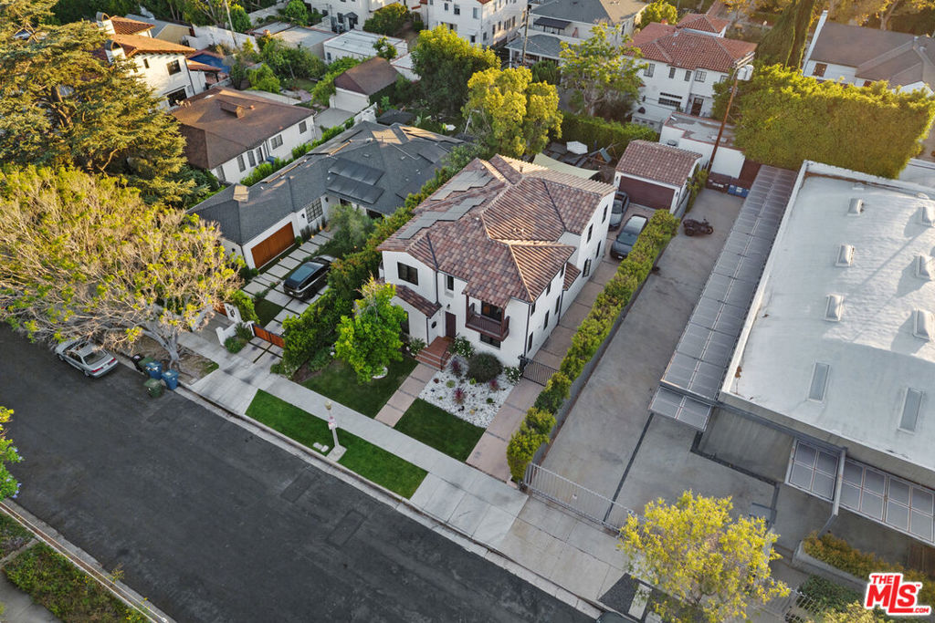 main property photo 51