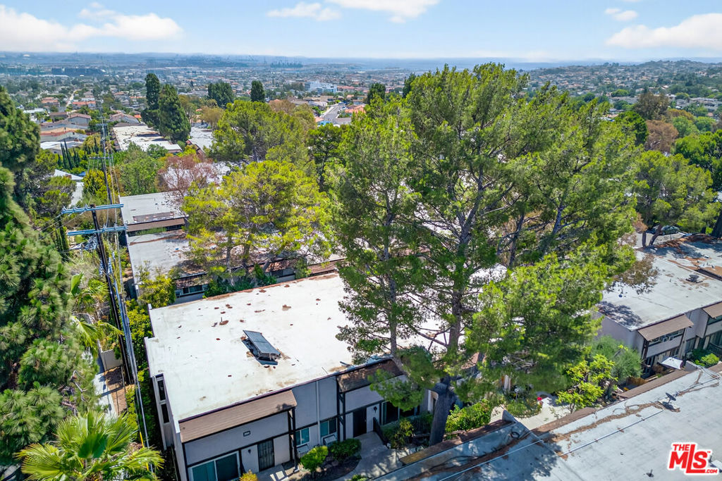 main property photo 54