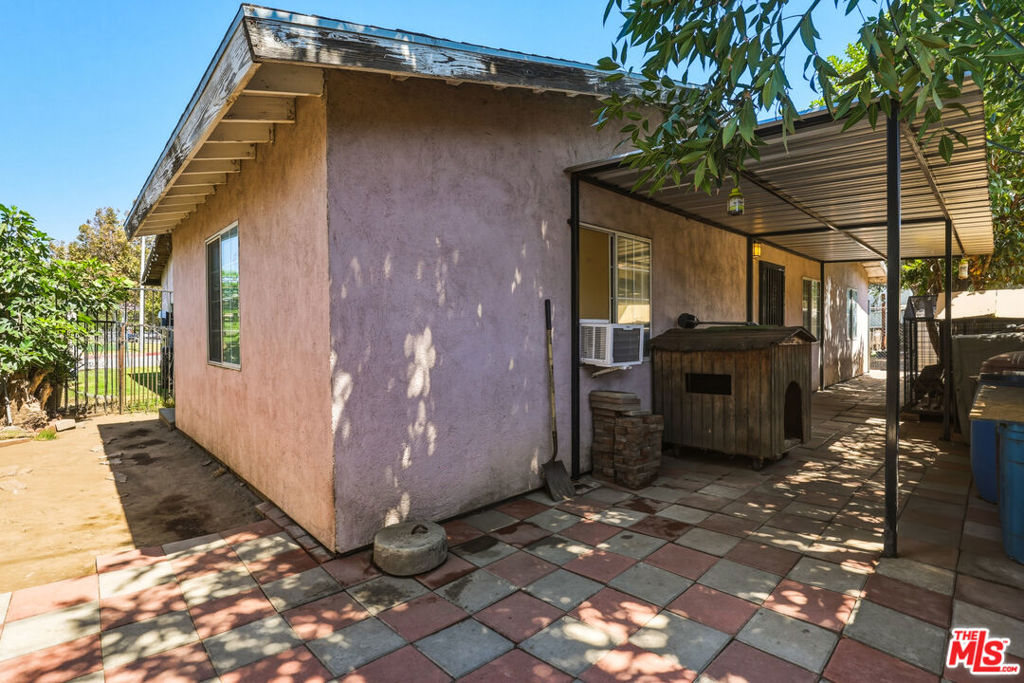 main property photo 41