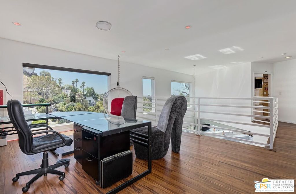 main property photo 21
