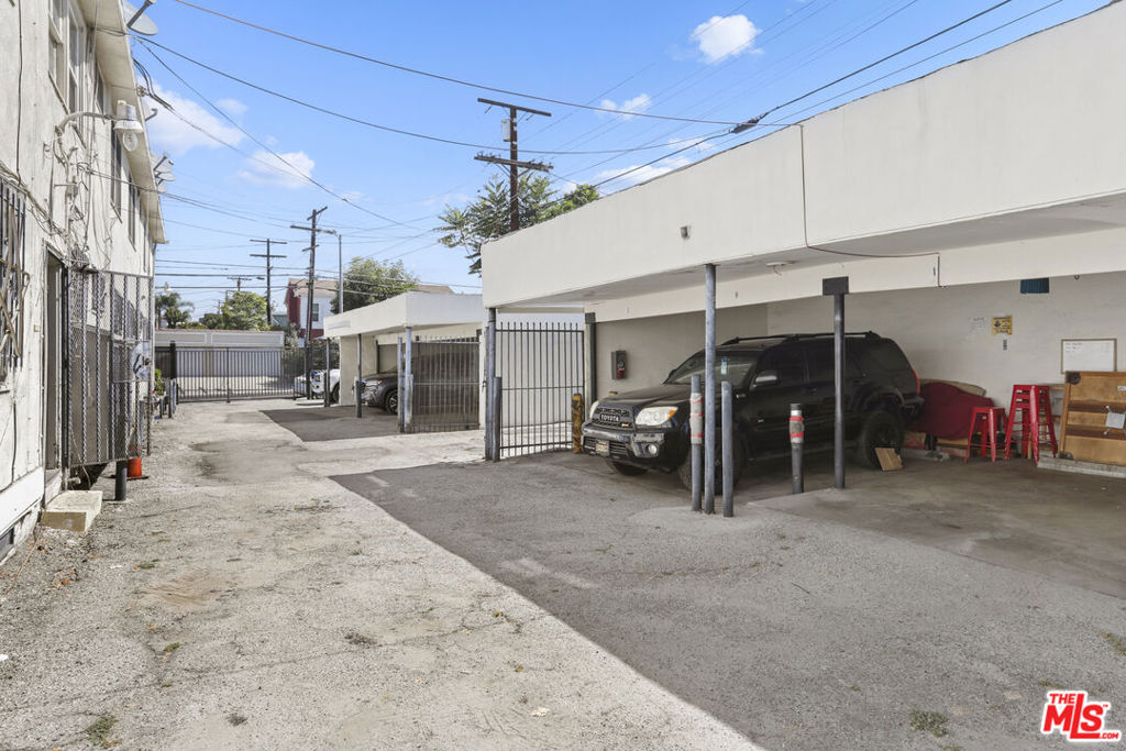 main property photo 20