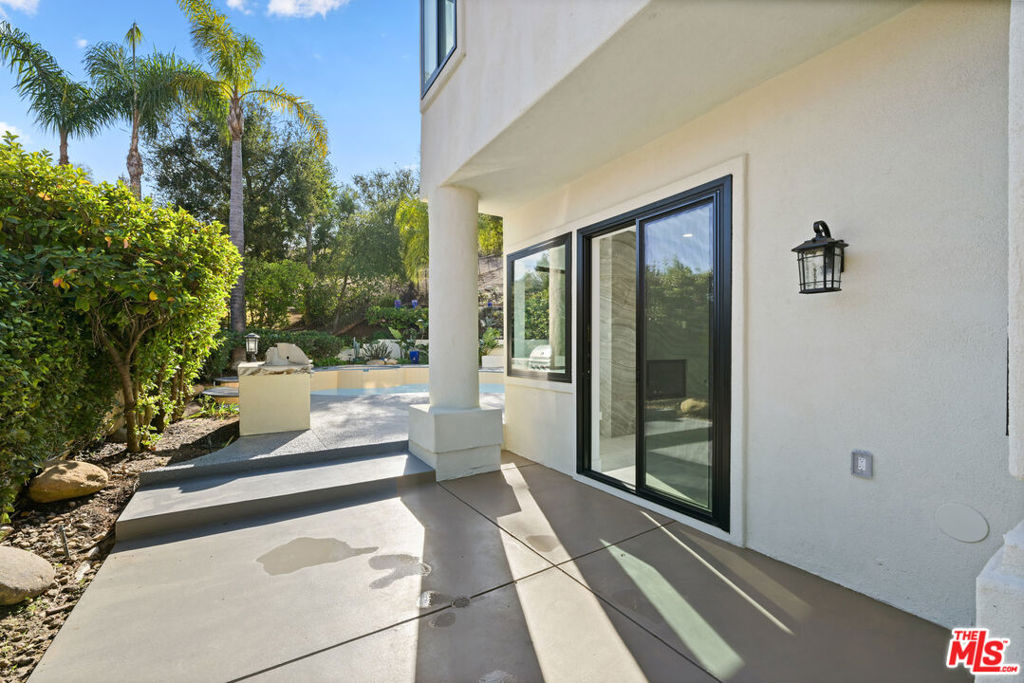 main property photo 51