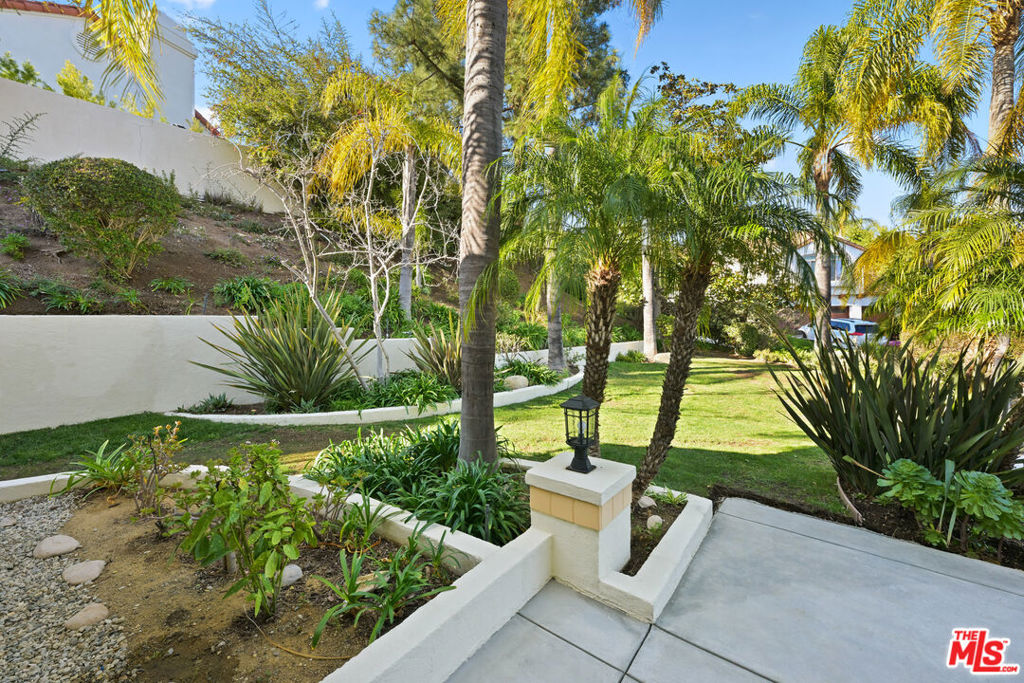 main property photo 59