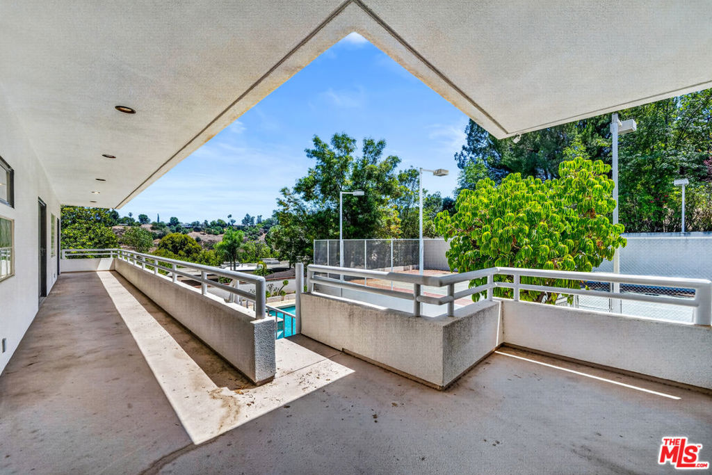 main property photo 65