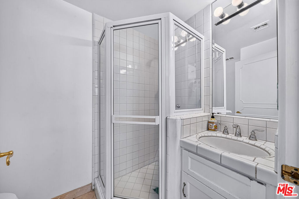 main property photo 69