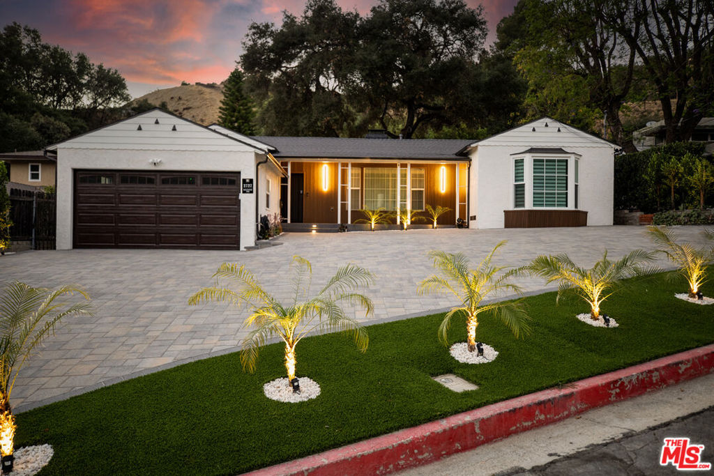 main property photo 74