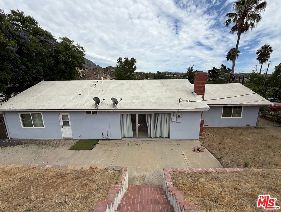main property photo 38