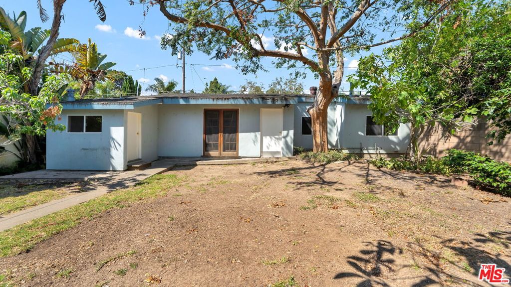 main property photo 28