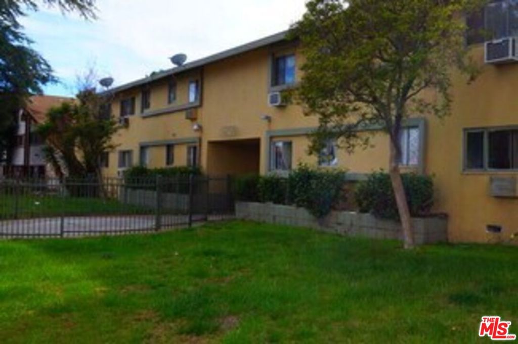 main property photo 9
