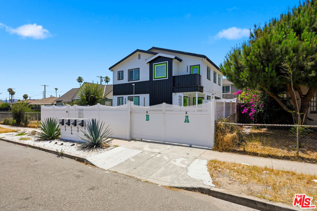 main property photo 29