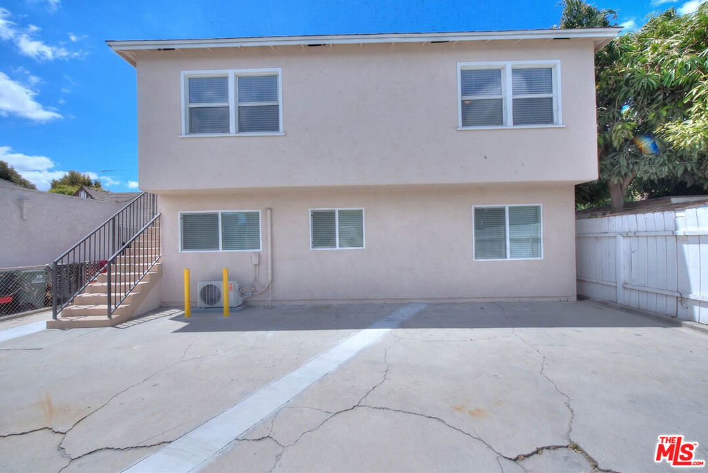 main property photo 14