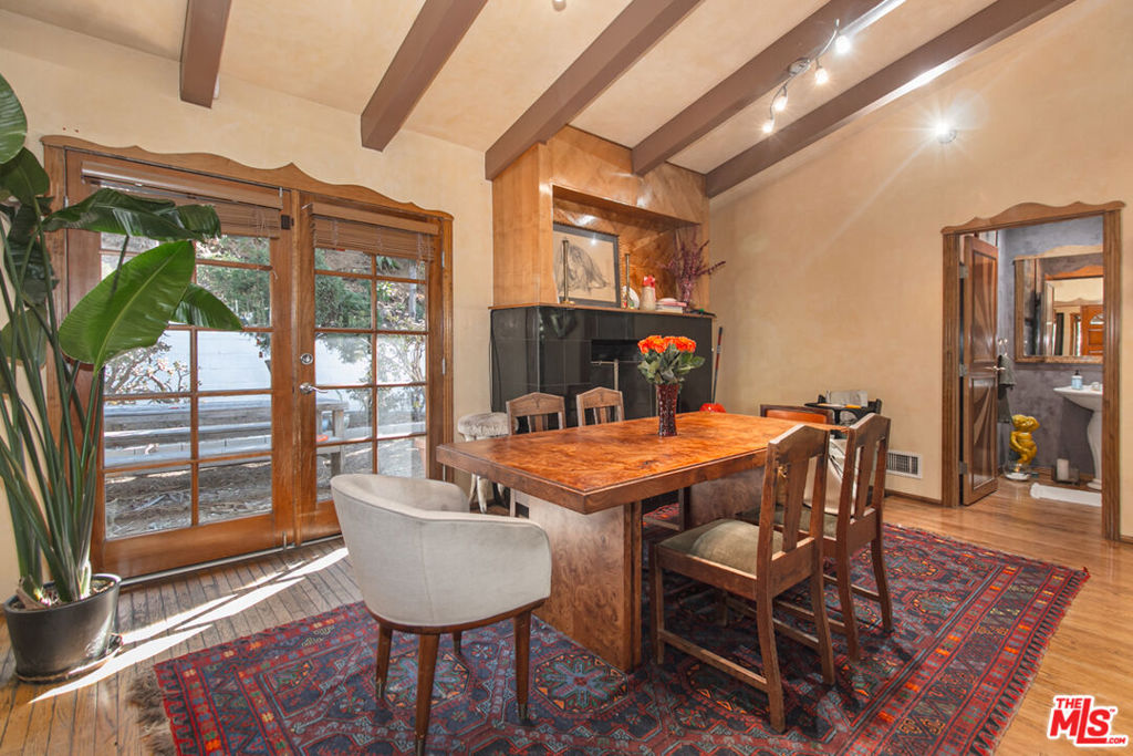 main property photo 7
