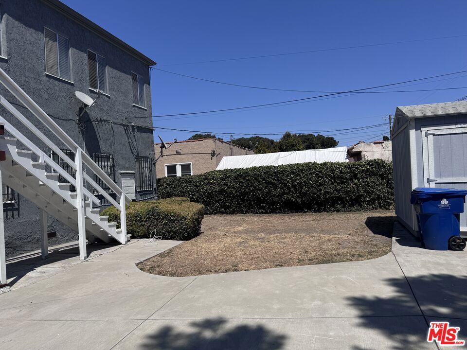 main property photo 23