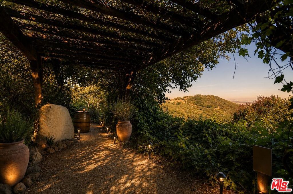 main property photo 66