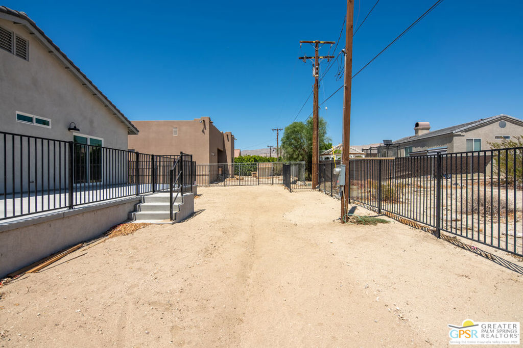 main property photo 39