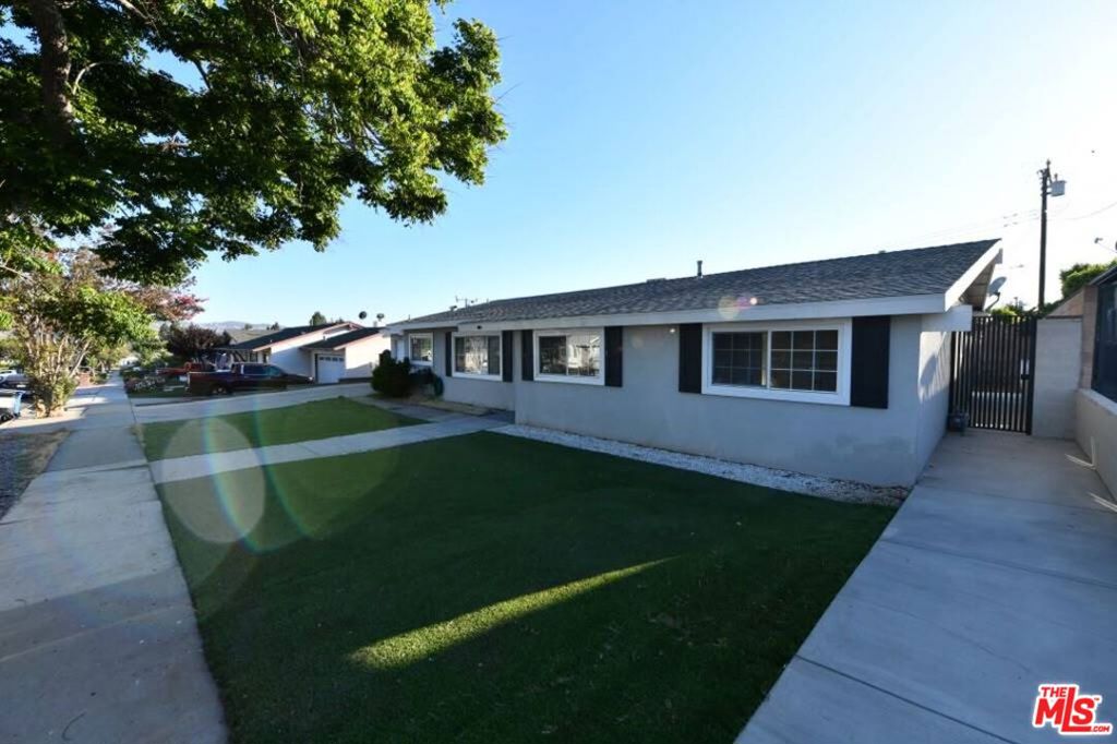 main property photo 5