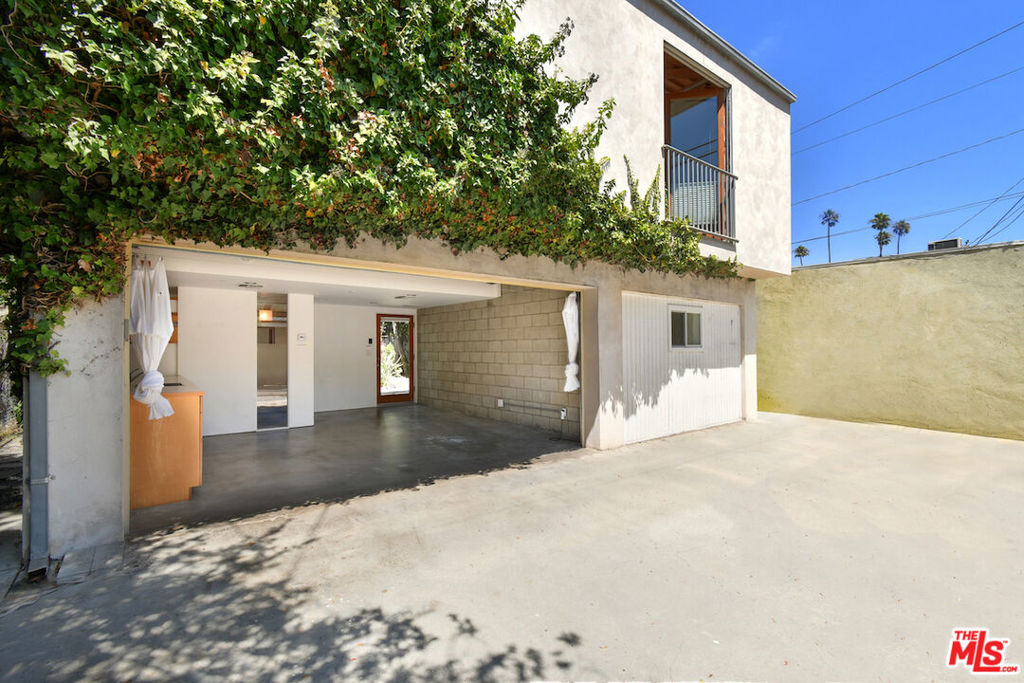 main property photo 65