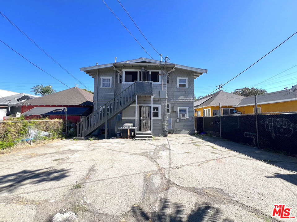 main property photo 11