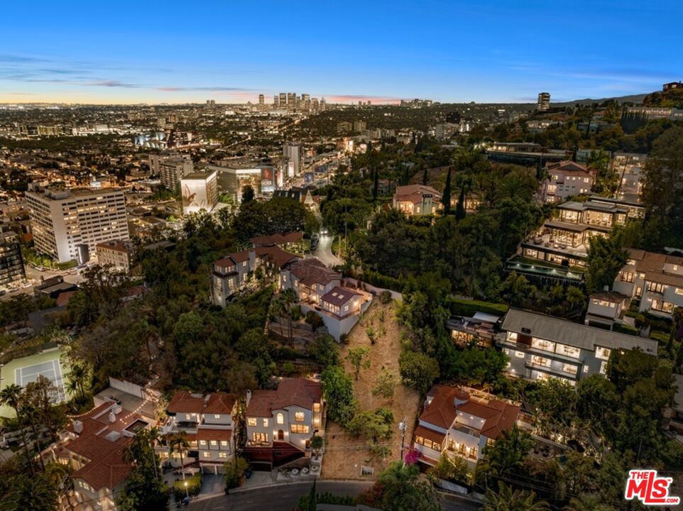 main property photo 23