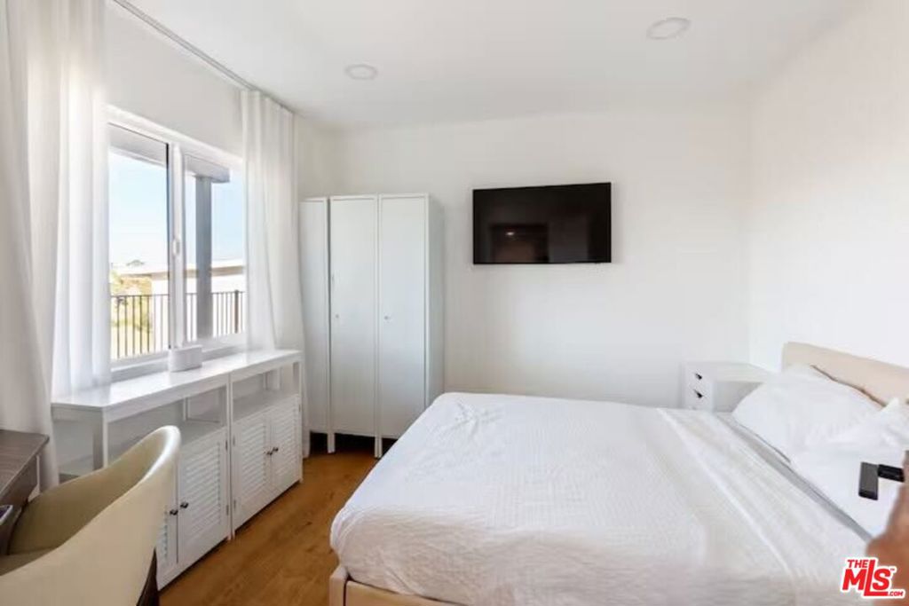 main property photo 56