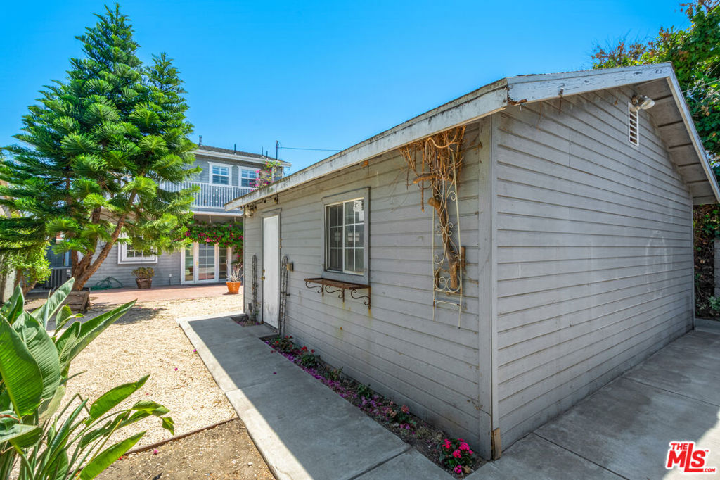 main property photo 46