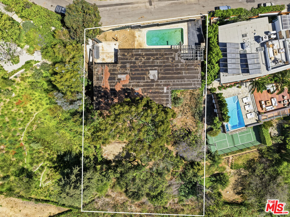 main property photo 24