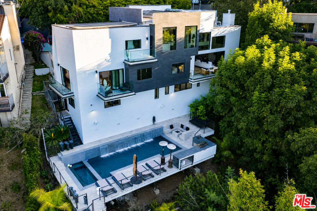 main property photo 63