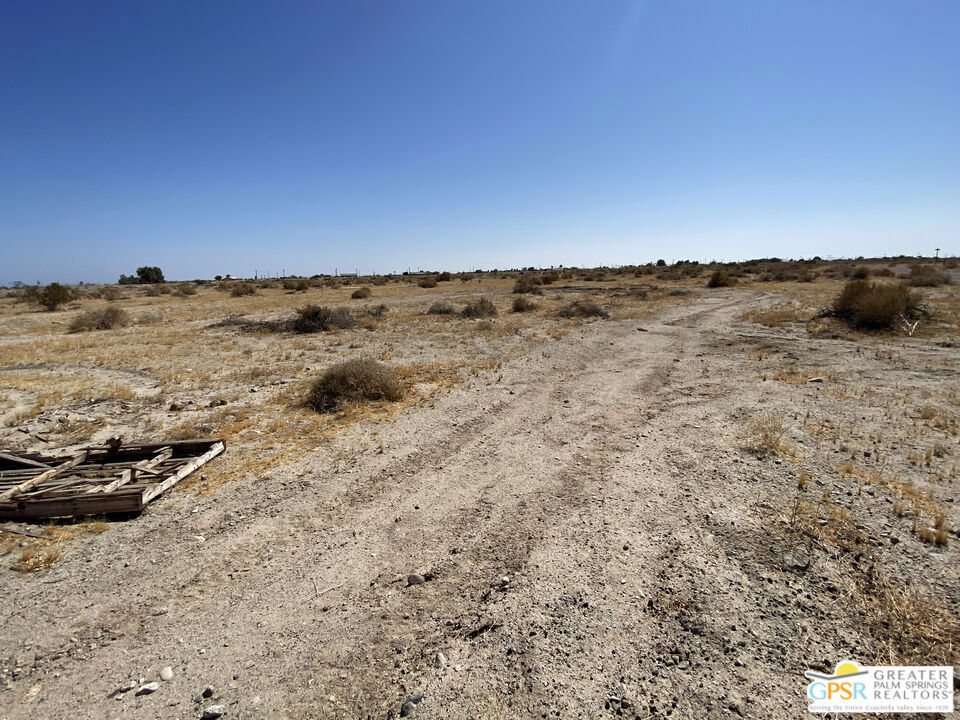 main property photo 4