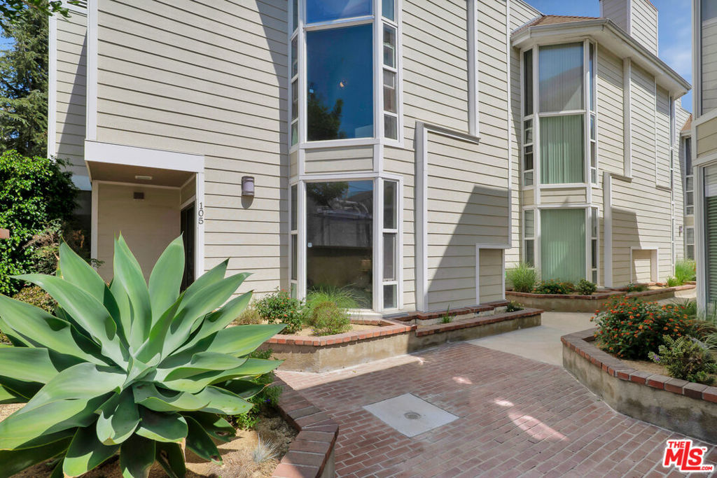 main property photo 43