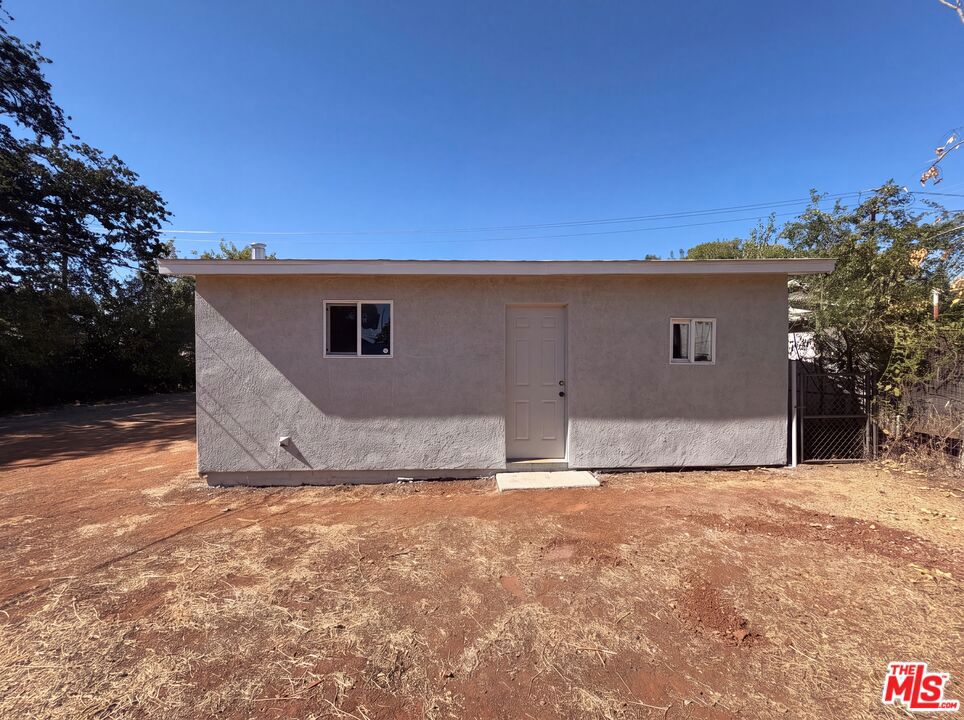 main property photo 4