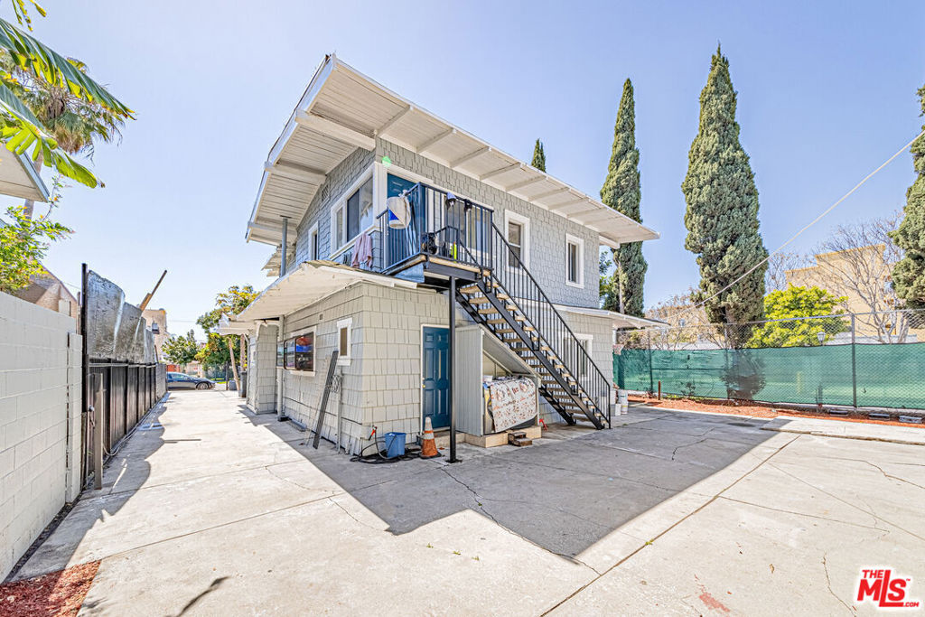main property photo 42
