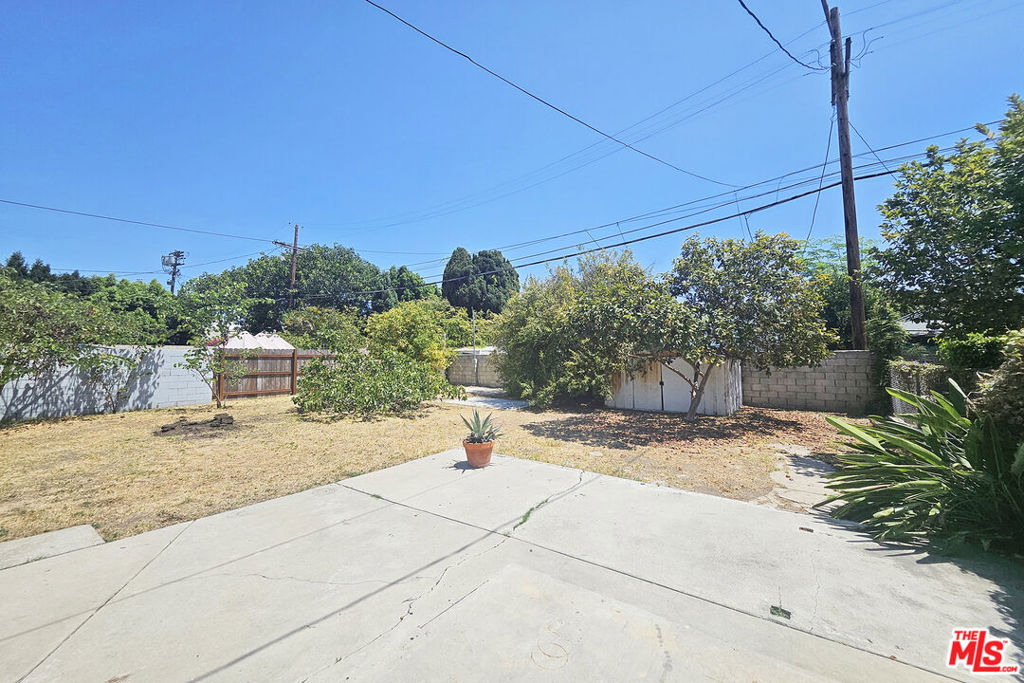 main property photo 24