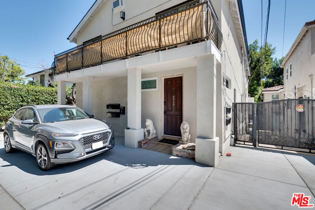 main property photo 11