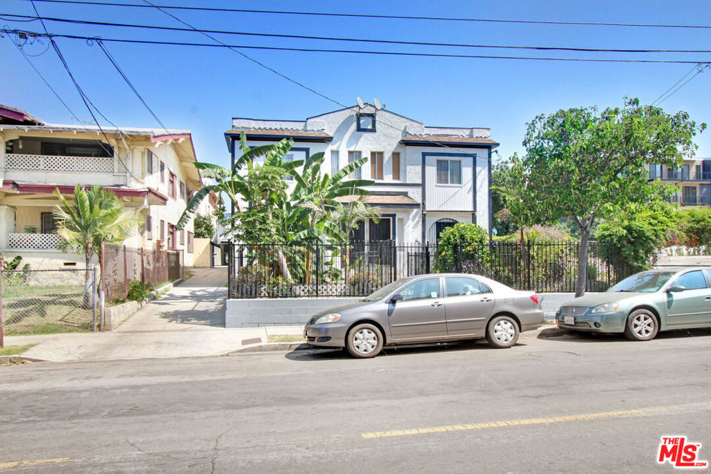 main property photo 12