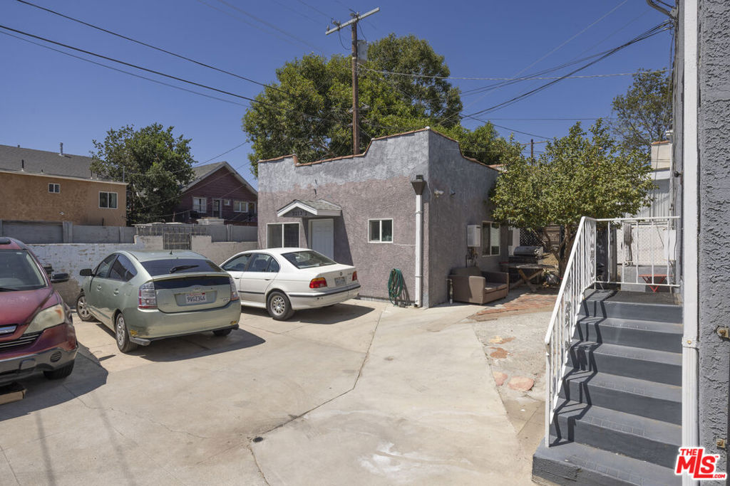main property photo 7