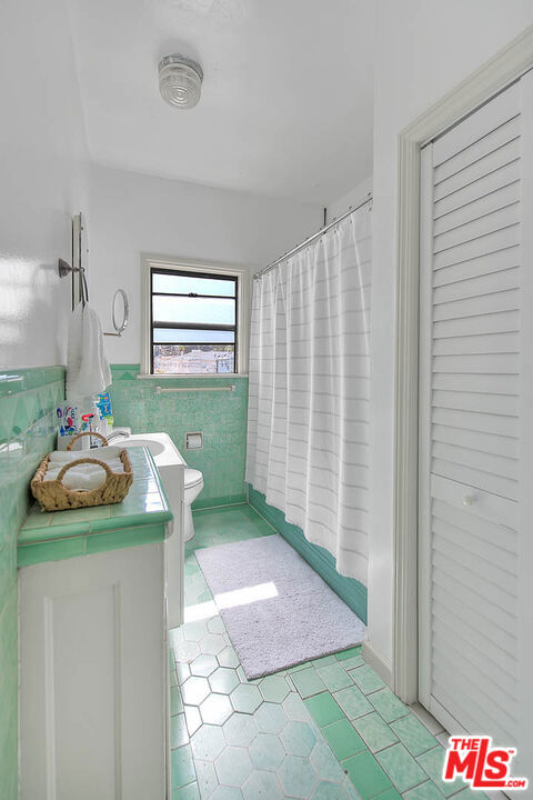 main property photo 74