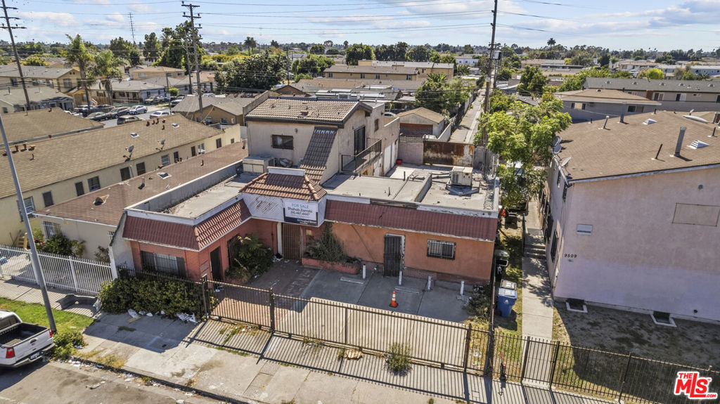 main property photo 8
