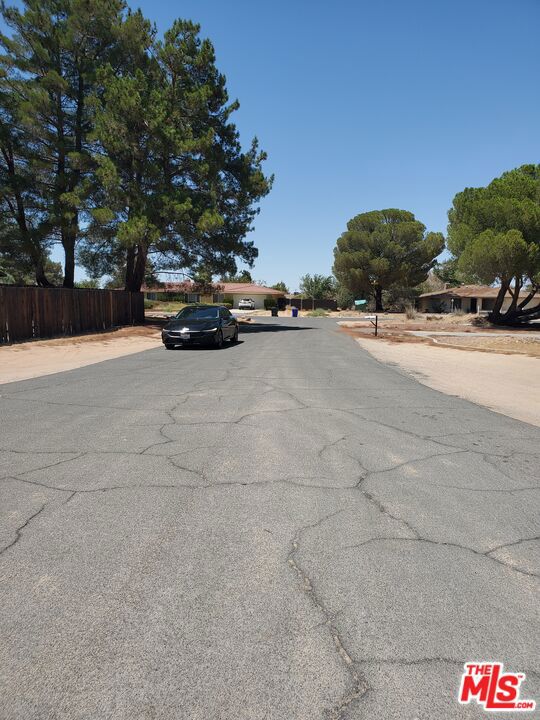 main property photo 14