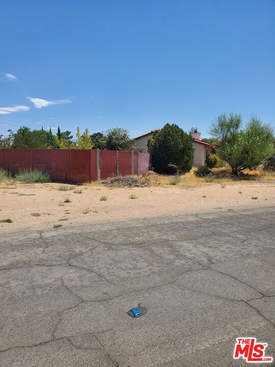 main property photo 4