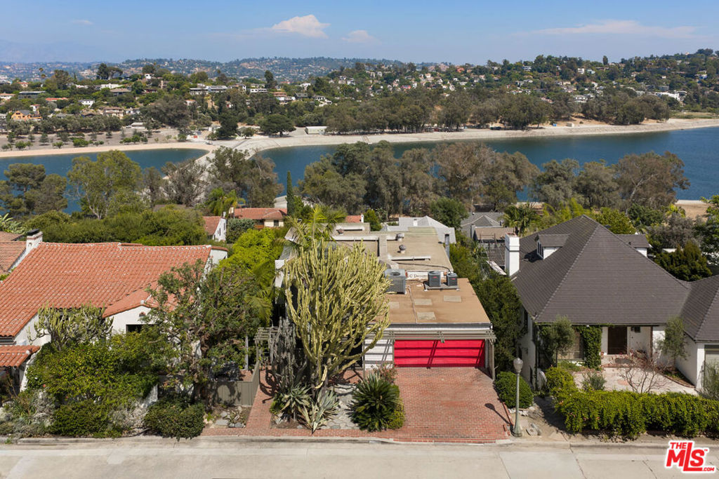main property photo 52