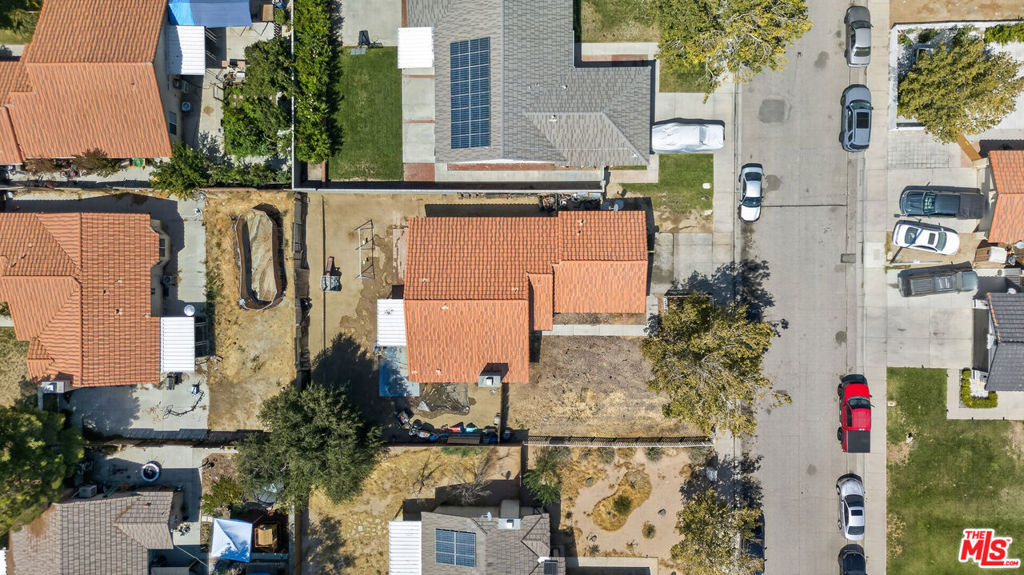 main property photo 13
