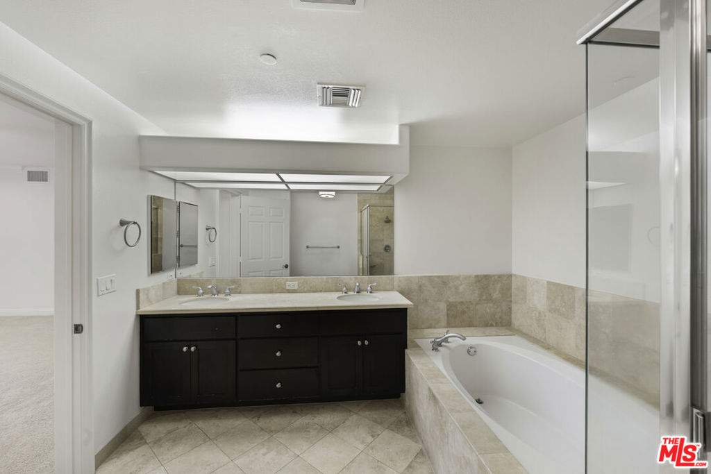 main property photo 66