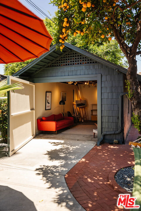 main property photo 47